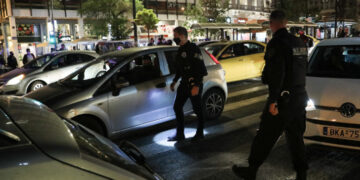 Μάσκα στο αυτοκίνητο: Πότε είναι υποχρεωτική η χρήση της