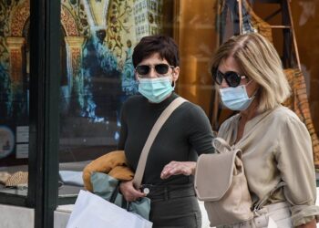 Αυτά είναι τα μέτρα που εισηγείται η επιτροπή εμπειρογνωμόνων μετά τα τοπικά lockdown