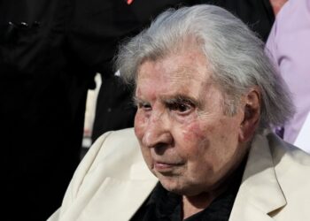 Μίκης Θεοδωράκης: Χειροκροτώ τους δικαστές για τη Χρυσή Αυγή, δεν τελείωσε ο αγώνας κατά του φασισμού