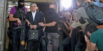 Δίκη Χρυσής Αυγής: Στη φυλακή ο Μιχαλολιάκος και η διευθυντική ομάδα
