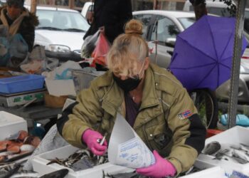 Οι επιστήμονες βρήκαν ποιοι δεν μυρίζουν τα ψάρια