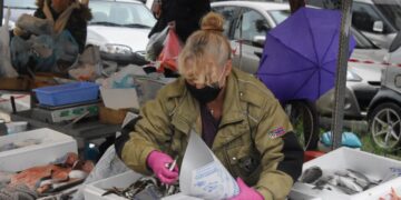 Οι επιστήμονες βρήκαν ποιοι δεν μυρίζουν τα ψάρια