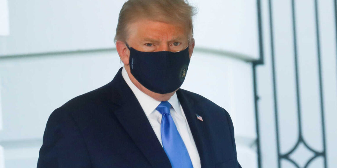 Στο νοσοκομείο με πυρετό ο Ντόναλντ Τραμπ! Δεν μεταφέρει τις αρμοδιότητές του στον αντιπρόεδρο Πενς