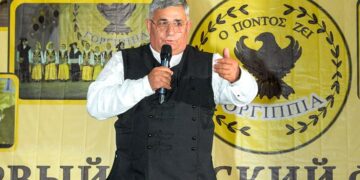 Βαλέριος Ασλανίδης, o πρώτος Έλληνας που έκανε το ρωσικό εμβόλιο: «Είμαι μια χαρά»