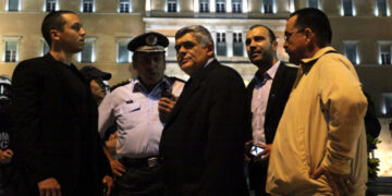 Πολιτική θύελλα για τις ρυθμίσεις του ΣΥΡΙΖΑ που «μαλακώνουν» τις ποινές στη Χρυσή Αυγή Πηγή