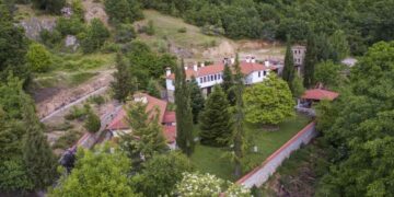 Ηλεκτροδότηση στο Μοναστήρι της Αγίας Παρασκευής Ναμάτων από την Περιφέρεια Δυτικής Μακεδονίας