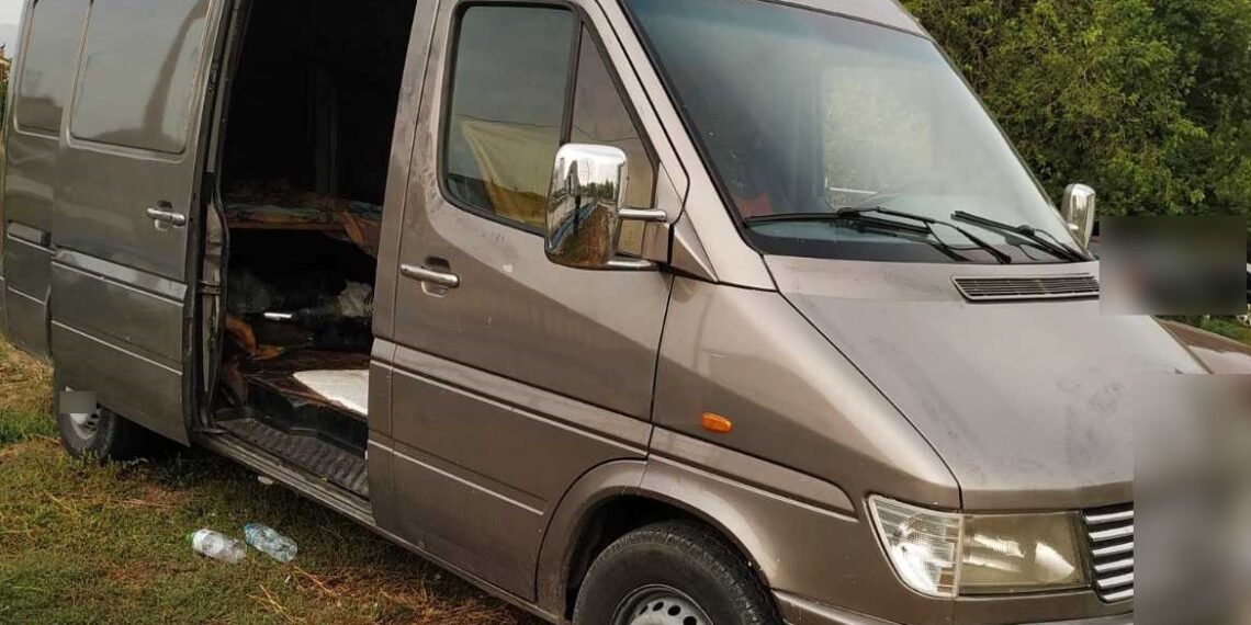 Σύλληψη 30χρονου αλλοδαπού, σε περιοχή της Φλώρινας, για παράνομη μεταφορά -7- αλλοδαπών