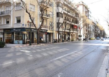 Δεν ισχύει από αύριο στις 6:00 η απαγόρευση κυκλοφορίας 21:00 με 5:00