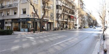 Δεν ισχύει από αύριο στις 6:00 η απαγόρευση κυκλοφορίας 21:00 με 5:00