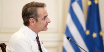 Τηλεφωνική επικοινωνία του Πρωθυπουργού Κυριάκου Μητσοτάκη  με τον Έλληνα CEO της Pfizer, Άλμπερτ Μπουρλά