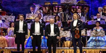 Οι μουσικές επιλογές του e-ptolemeos.gr- André Rieu – (Dunkelrote Rosen) – The Platin Tenors (Serge Bosch, Bela Mavrak, Gary Bennett) (Live, 2019)