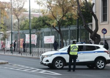 Πολυτεχνείο: «Φρούριο» η Αθήνα με περιπολίες, μπλόκα και κυκλοφοριακές ρυθμίσεις