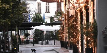 Κορωνοϊός: Αργεί η άρση του lockdown – Χριστούγεννα με αυστηρούς περιορισμούς