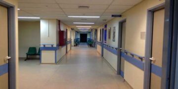 Υπ. Υγείας: Χωρίς οικονομική επιβάρυνση για ανασφάλιστους ασθενείς η διακομιδή τους σε ιδιωτικά θεραπευτήρια