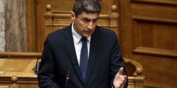 Λευτέρης Αυγενάκης: «Θα διαμορφώσουμε δυο σύγχρονα και καινοτόμα κείμενα, για τα Ανθρώπινα Δικαιώματα στον Αθλητισμό  και την Αναθεώρηση της Ευρωπαϊκής Χάρτας Αθλητισμού, που διέπουν τον πυρήνα του αθλητικού ιδεώδους»