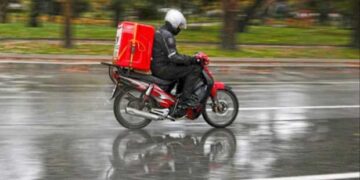 Απαγόρευση κυκλοφορίας: Αλλάζει το ωράριο στα take away, τι ισχύει για delivery