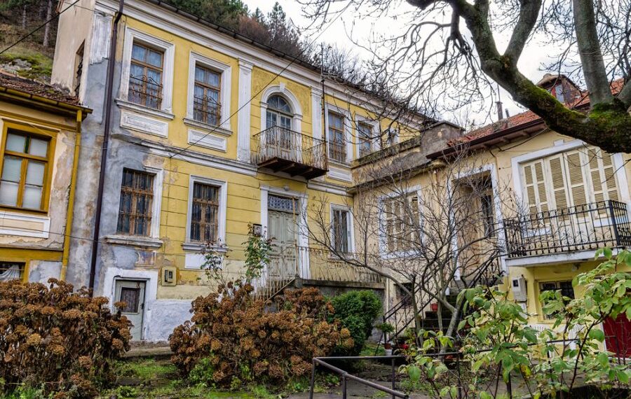 Δήμος Φλώρινας: Καταγραφή των νεοκλασικών κτιρίων της Φλώρινας με στόχο τη συντήρηση και επισκευή τους