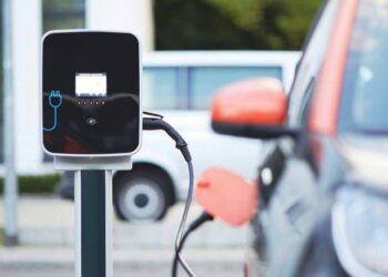 Καραμανλής: Σε τέσσερις πυλώνες θα στηριχθεί το σχέδιο για την ανάπτυξη της ηλεκτροκίνησης