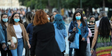 Κορωνοϊός: Οι νέες οδηγίες για τη χρήση της μάσκας -Τι αναφέρει το CDC