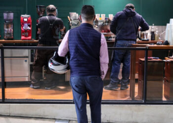 Επίδομα 800 ευρώ: Ποιες 4 κατηγορίες εργαζομένων θα λάβουν σήμερα την αποζημίωση ειδικού σκοπού