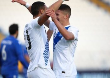 Ελλάδα – Κύπρος 2-1: Καλή για ένα ημίχρονο, άνοιξαν λογαριασμό οι Τζόλης – Γιακουμάκης