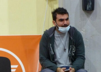 Νάξος: Η συγκλονιστική ιστορία γιατρού -Εχασε τον πατέρα του, αλλά πήγε σε παιχνίδι βόλεϊ για να μην ακυρωθεί