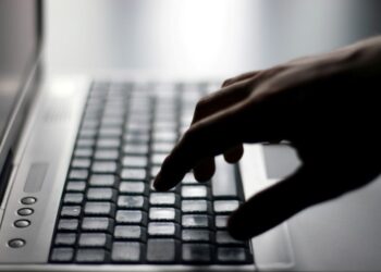 Κατέβασαν 250 «πειρατικές» ιστοσελίδες