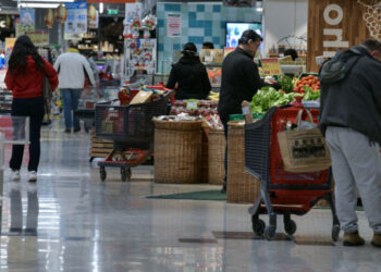 Lockdown: Το ωράριο λειτουργίας των σούπερ μάρκετ και των άλλων καταστημάτων τροφίμων