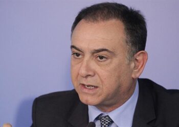 Κορωνοϊός: Στη διάθεση του ΕΣΥ και δεύτερος γιατρός βουλευτής