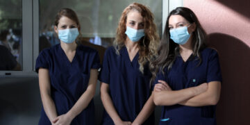 Μεγαλείο ψυχής: 10 νοσηλεύτριες ΜΕΘ μεταβαίνουν εθελοντικά από την Κρήτη στη Θεσσαλονίκη