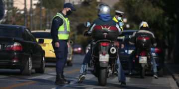 Lockdown: 8 στους 10 δεν πληρώνουν τα πρόστιμα για τον κορωνοϊό -Αφήνουν να περάσει στην εφορία