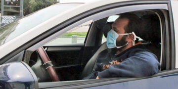 Μάσκα σε αυτοκίνητο, ταξί και Μέσα Μεταφοράς: Τι θα ισχύει από αύριο -Πόσοι επιβάτες θα επιτρέπονται