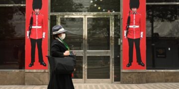 Κορωνοϊός: Δείτε τις νέες οδηγίες του Κέντρου Ελέγχου Νοσημάτων των ΗΠΑ για τις μάσκες