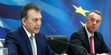 Κορωνοϊός-Μέτρα στήριξης: «Μποναμάς» 800 ευρώ και έκτακτο επίδομα σε δικηγόρους, μηχανικούς, οικονομολόγους