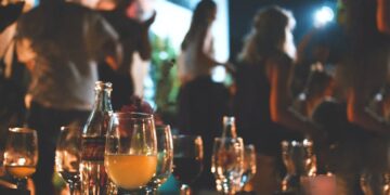 Κορωνοϊός: Πάρτι σε βίλα στο Πήλιο – Από τον… ζηλιάρη πρώην μιας καλεσμένης το έμαθαν οι αρχές