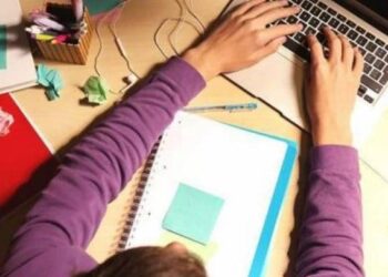 «Έπεσε» για δύο ώρες η πλατφόρμα τηλεκπαίδευσης και στην περιοχή –	Το μάθημα συνεχίστηκε κανονικά την 4η και 5η σχολική ώρα, τονίζει ο Περιφερειακός Δ/ντης Εκπ/σης Θ. Μαρδίρης