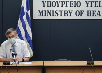 Κορωνοϊός – Τσιόδρας: «Νοσηλεύονται 1.600 άνθρωποι από ιό που κάνει πνευμονία – Αριθμός-ρεκόρ για τη σύγχρονη ιστορία»