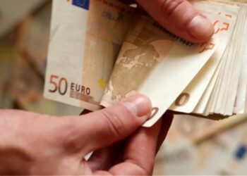 Εφάπαξ οικονομική ενίσχυση σε δικηγόρους, μηχανικούς και οικονομολόγους – Ποιους αφορά