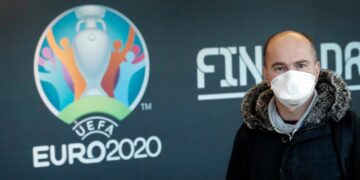 Ο κορωνοϊός, η αστεία UEFA και ένα Euro στον… αέρα