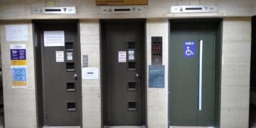 Ανελκυστήρες  & WC για Άτομα με Αναπηρία στο Διοικητήριο  της Π.Ε. Καστοριάς