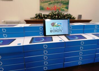 Δήμος Βοΐου: « Στην διάθεση 100 tablets στα σχολεία του Βοΐου, προχώρησε ο Δήμος ,προκειμένου να συμβάλλει στην επίλυση των προβλημάτων που προέκυψαν από την διαδικασία της εξ αποστάσεως εκπαίδευσης»
