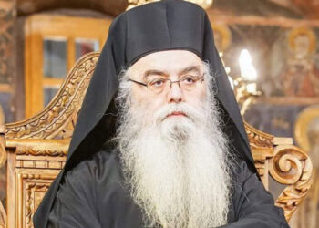 Ζήσης Τζηκαλάγιας: Η Καστοριά με πόνο και δάκρυα αποχαιρετά το Μητροπολίτη της που εκοιμήθη νωρίς