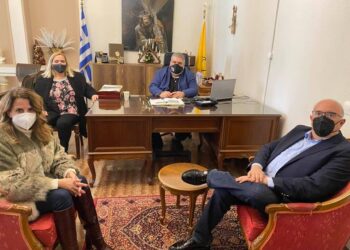 Με το Δήμαρχο Εορδαίας Παναγιώτη Πλακεντά συναντήθηκε ο Βουλευτής της Ν.Δ. Μιχάλης Παπαδόπουλος- Αισιοδοξία πως από τις αρχές της νέας χρονιάς θα καταφέρουμε όλοι μαζί να βγούμε από το αδιέξοδο