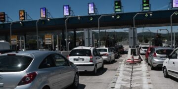 Έρχεται η χιλιομετρική χρέωση στα διόδια