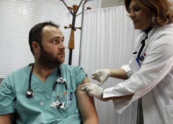 Κορωνοϊός: Στις 27 Δεκεμβρίου σε Ευαγγελισμό και Σωτηρία οι πρώτοι εμβολιασμοί