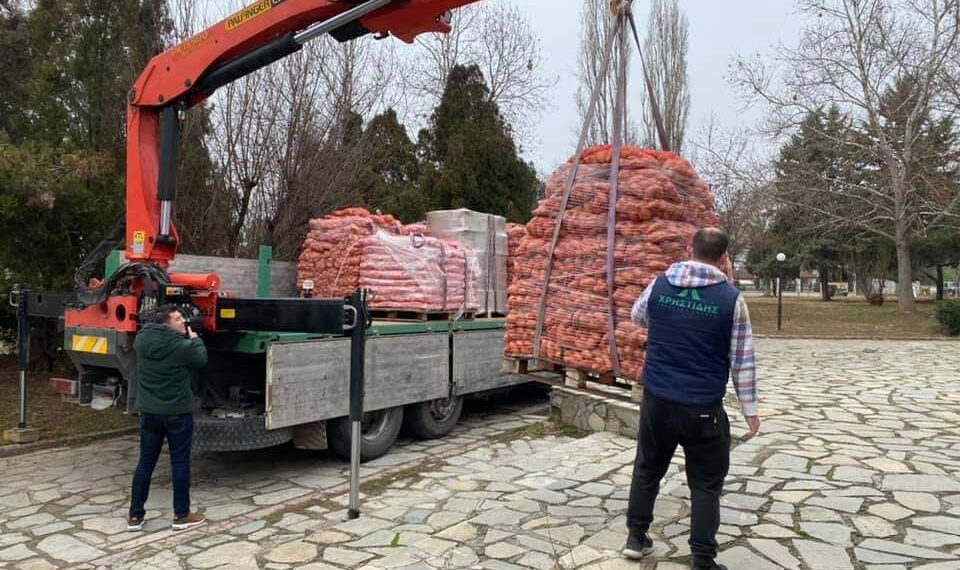 14 τόνους τρόφιμα από τον ΌΜΙΛΟ ΧΡΗΣΤΊΔΗ προσφορά στον δήμο Εορδαίας για να καλύψουν τις ανάγκες 700 οικογενειών