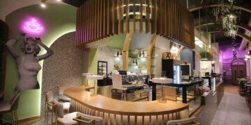 Elegant chic και pop αισθητική στο νέο project των αρχιτεκτόνων της Πτολεμαΐδας K Tzimika Architects – Αφιέρωμα σε αρχιτεκτονικό περιοδικό