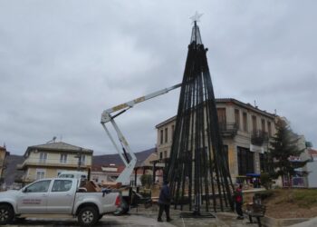 Ξεκινά σήμερα Τρίτη 8 Δεκεμβρίου η Εορταστική Περίοδος “8με8” του Δήμου Καστοριάς με τη διαδικτυακή φωταγώγηση του Χριστουγεννιάτικου Δέντρου