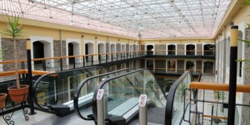 Αυτή είναι η εισήγηση της επιτροπής λοιμωξιολόγων για τα καταστήματα