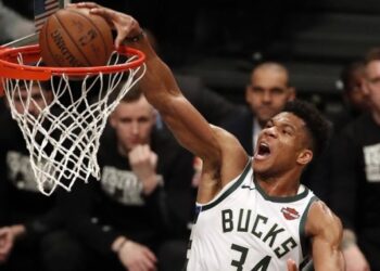 Μήνυμα του Κυριάκου Μητσοτάκη στο twitter για τα μέτρα ενάντια στον κορωνοϊό με πρωταγωνιστή τον Γιάννη Αντετοκούνμπο